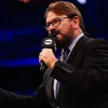 Tony Schiavone explica su ausencia de AEW Dynamite