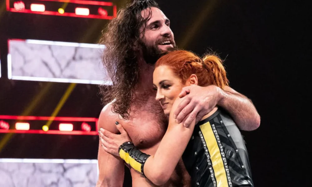 Seth Rollins y Becky Lynch