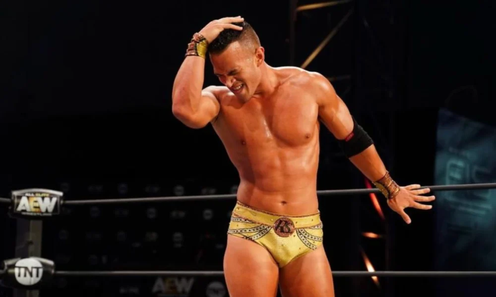 Ricky Starks sigue bajo contrato en AEW