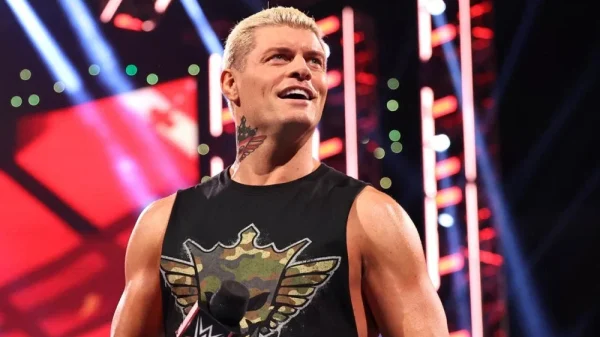 Cody Rhodes es movido oficialmente a SmackDown