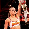 Ronda Rousey debería callarse - Fanaticos Wrestling