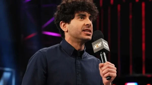 Tony Khan habla sobre la importancia de redes sociales